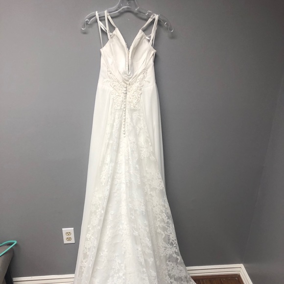 Sincerity by Justin Alexander Boho Wedding Dress - Picture 5 of 8